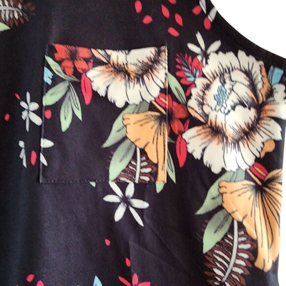 Hount Rosette Top Feminine Whimsical Sleeveless Nylon Multi Floral Black Sz Med - Picture 7 of 9
